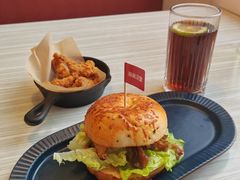 -必胜客(绿地新都会店)
