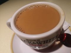 鸳鸯奶茶-龙记烧腊茶餐厅(常德路店)