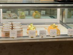 面包甜点陈列柜-KNOTKNOT珞珞·日式甜品(K11店)