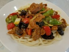 -汗腾格里·风味餐厅(新疆驻京办店)