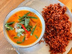 泰式红咖喱牛肉饭-wagas(暖山店)