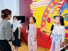 -蓝话筒·少儿成人演讲口才·主持朗诵·戏剧表演(大华第一坊店)