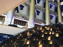 -迪拜帆船酒店海底餐厅