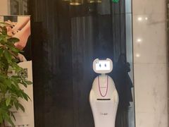 -新盈光·云会所(百丈东路店)