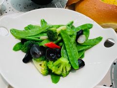 橄榄油炒田园时蔬-大树餐厅(朝阳大悦城店)