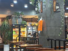 -愉肴麻辣香锅(中山路店)