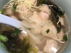 春家小馄饨-春家·非遗手工小吃(三墩新天地店)
