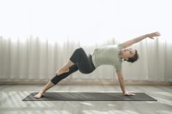 -亚太瑜伽普拉提学院