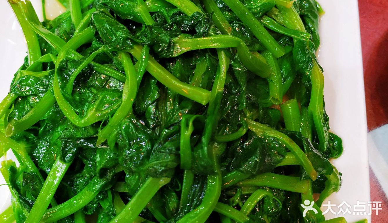 一份脑花，还有几样儿素菜，232吃的很开心