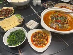 -鱼头泡饭·湖北菜·非物质文化遗产(岳家嘴总店)