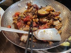 -老唐三下锅 ·张家界地标美食(溪布街店)