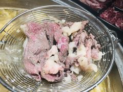 吊龙伴-幸运牛汕头小黄牛牛肉火锅(梅林店)