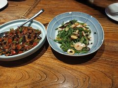 丝瓜尖拌菌菇-中8楼风尚云南菜(颐堤港店)