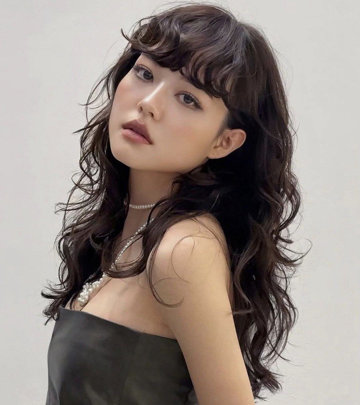 长脸型发型女图片