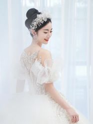 -莫小姐婚纱