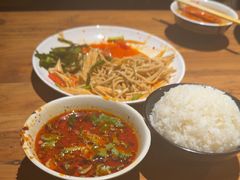 -万记麻辣烫国展总店