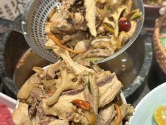 -蘑界·野生菌火锅(深业上城店)