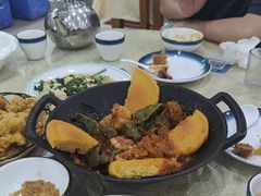 -鹤乡东北菜(崮山路店)