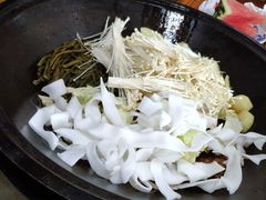 铁锅炖鸡-上庄晋风庄园(上庄店)