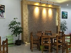 大堂-15年老字号鑫鑫猪肚鸡·椰子鸡海南火锅(兴隆华侨农场店)