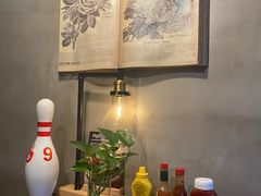 -HIGH FIVE哈福手工汉堡(桂林路店)