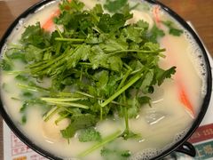 -肥汁米蘭香港米线(定西路店)