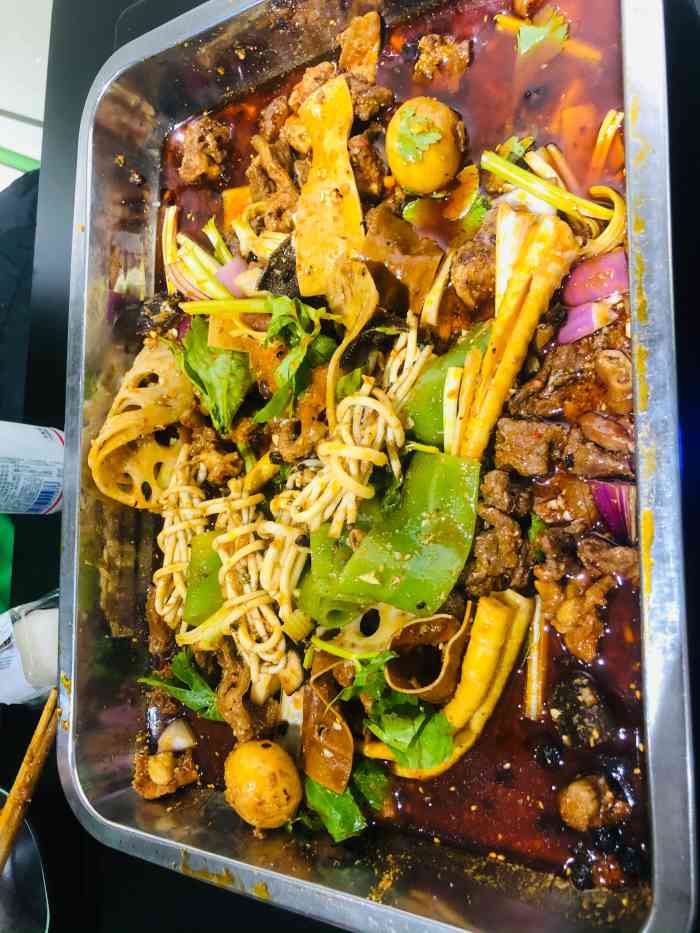 歆瑞源油卤串串-"去了两次都是很早就没菜了,菜品自然就新鲜.