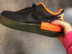 -ABC MART(心斎橋店)