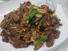 -六和聚传统烤鸭.天津菜(和平店)