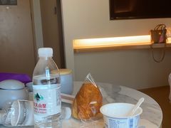 -全季酒店(重庆李子坝牛角沱地铁站店)