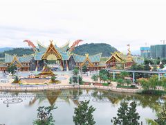 -七彩云南欢乐世界