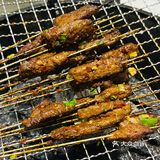 折耳根脑袋闭眼冲这家贵阳铁签烤肉