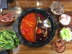 牛油鸳鸯锅-吃皮火锅馆(苏宁店)
