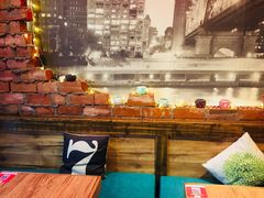-玛格萝妮(汇智国际商业中心店)