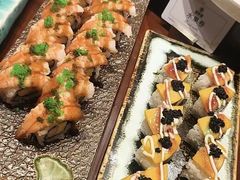 -雍容荟帝王蟹活龙虾展台自助(IFS黑金店)
