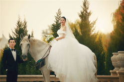 -蒙娜丽莎婚纱摄影(南门店)