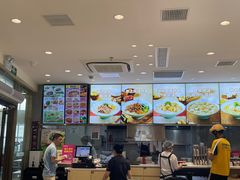 -小杨生煎(金山百联购物中心3楼店)