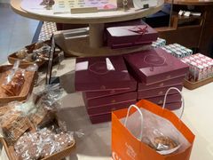 -CARINO BAKERY&CAFE(人广来福士店)