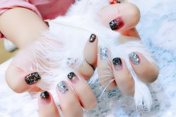 -艾薇美甲美睫
