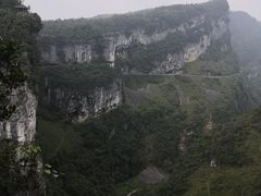 -龙水峡地缝景区