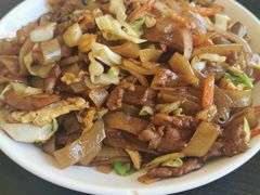 干炒牛河-港澳烧卤馆