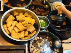 -松树干拌面店