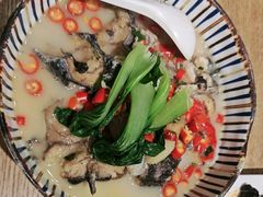 -鲜越鲜鱼粉(财富购物中心店)