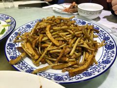 野芦蒿炒臭干-广迎居老正兴菜馆