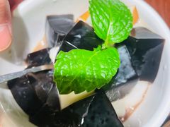 椰汁龟苓膏-南拳十三姨·潮汕砂锅粥(世纪金源店)