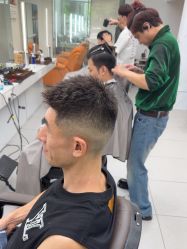 -尤司男士国潮理发馆