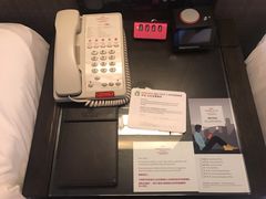 -上海滴水湖皇冠假日酒店