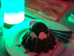 驰名巧克力熔岩蛋糕-Chili's Cafe&Bar奇利斯(滨江店)