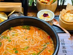 -银米·云南传统过桥米线(双廊黑金冠店)