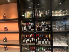 -星河吉酒店-BOND大堂吧·咖啡·简餐